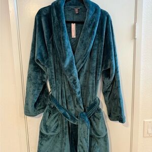 Victoria’s Secret Teal Plush Bathrobe – Size M/L (NWT)